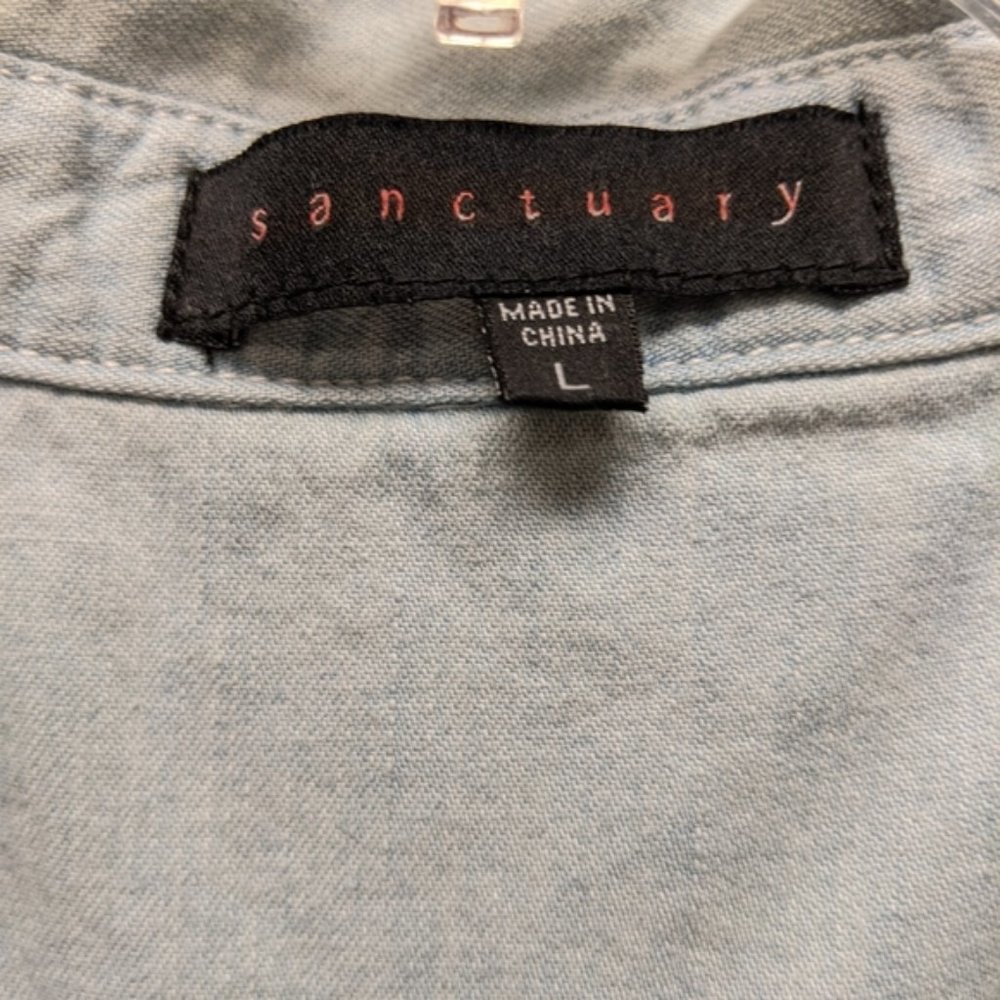 Sanctuary Cold Shoulder Chambray Button Down - image 6